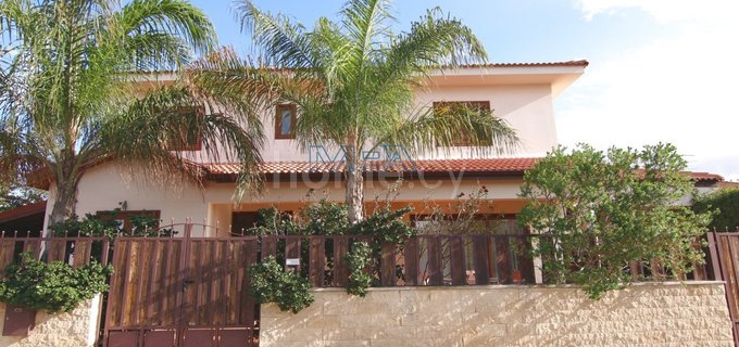 Villa in Nicosia zu verkaufen