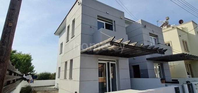 Link-detached house to rent in Larnaca