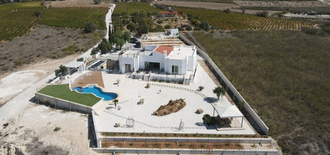 Bungalow for sale in Paphos