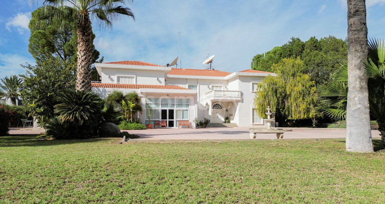 Villa for sale in Nicosia