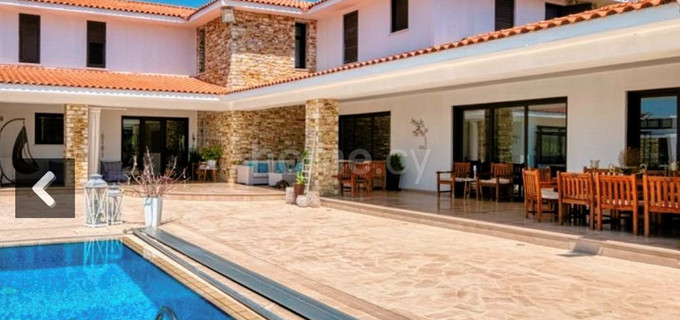 Villa for sale in Larnaca