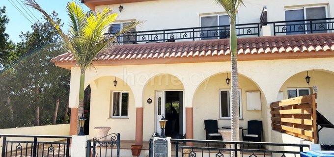 Casa semi independiente a la venta en Avgorou