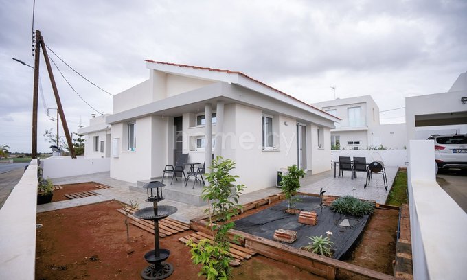 Villa in Frenaros zu verkaufen