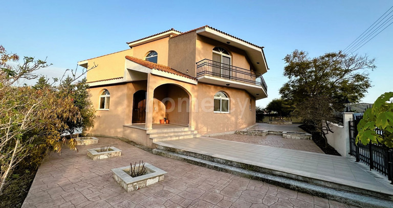 Villa for sale in Limassol
