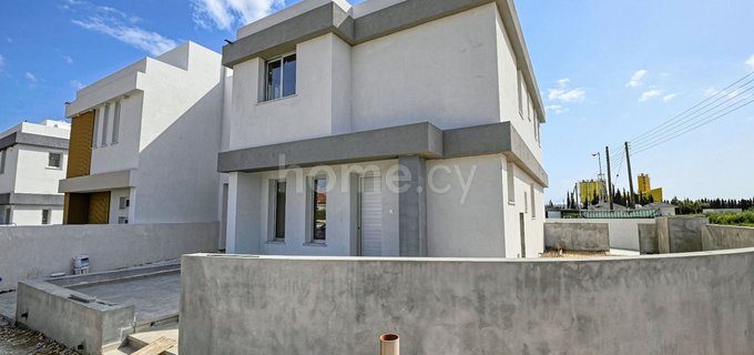 Link-detached house for sale in Paralimni