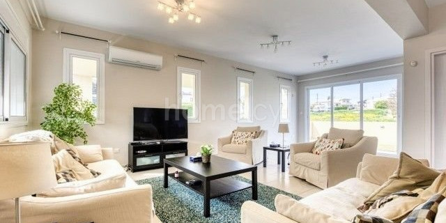 Βίλα προς πώληση - Λάρνακα