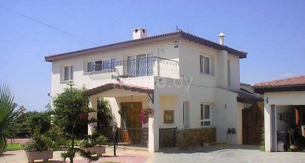 Villa in Ayia Napa zu verkaufen