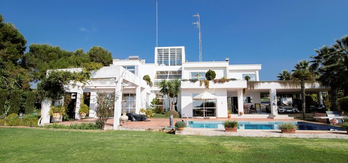 Villa in Ayia Napa zu verkaufen