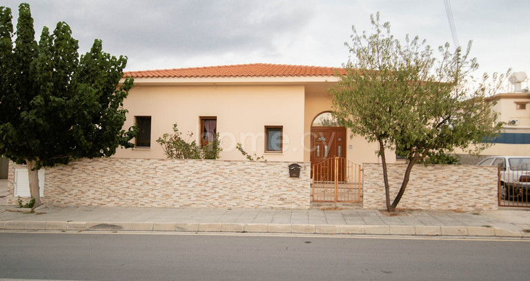 Villa in Larnaca zu verkaufen