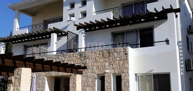 Apartamento en la planta superior para alquilar en Paphos
