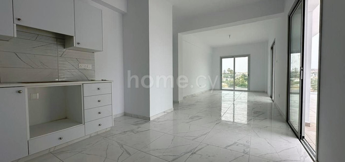 Top floor apartment to rent in Larnaca
