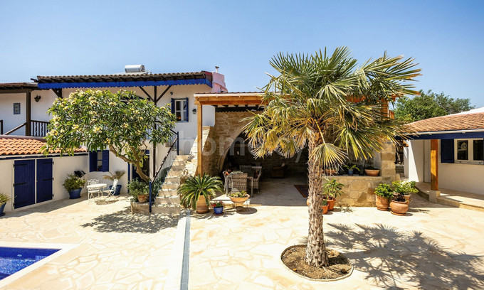Villa for sale in Larnaca
