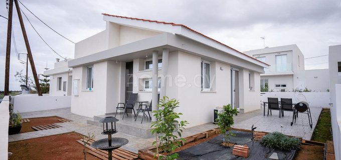 Bungalow for sale in Frenaros