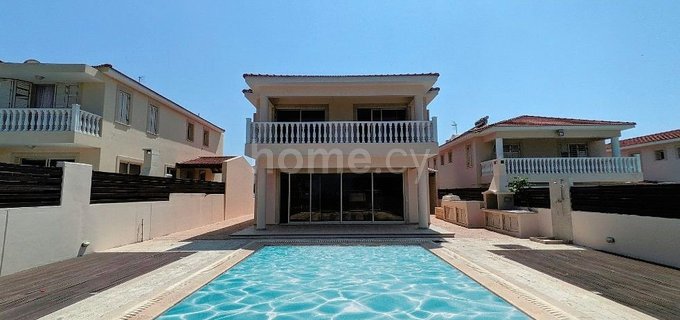 Casa vinculada a la venta en Protaras