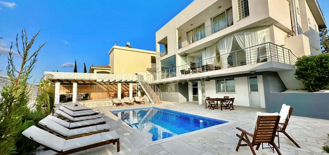 Villa for sale in Larnaca