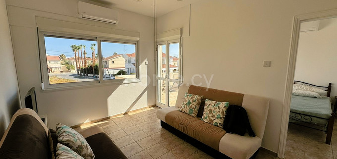 Apartamento en la planta superior para alquilar en Larnaca