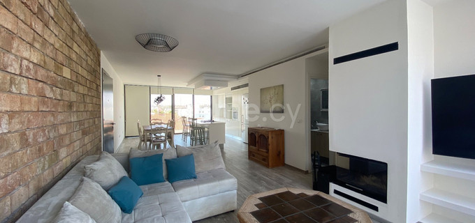 Apartamento en la planta superior para alquilar en Nicosia