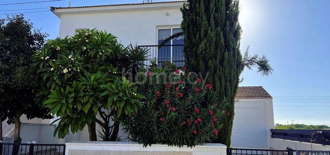 Casa semi independiente a la venta en Larnaca