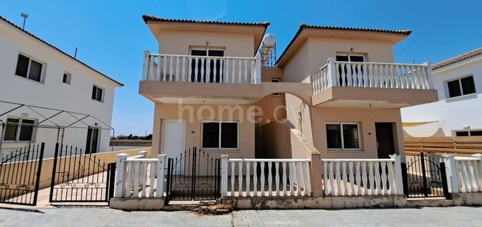 Semi-detached house for sale in Frenaros