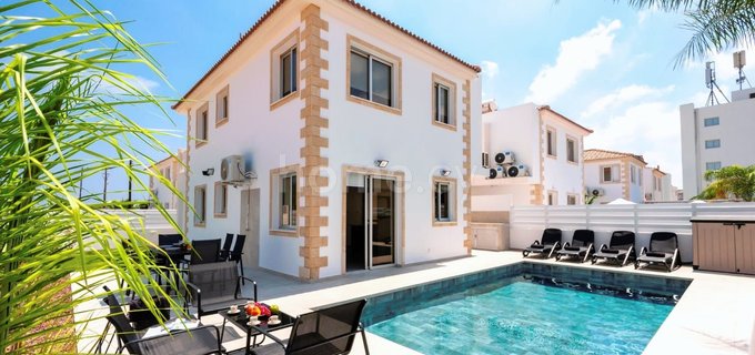 Villa a la venta en Protaras