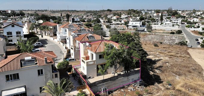 Villa for sale in Larnaca