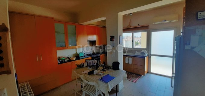 Apartamento en la planta superior para alquilar en Nicosia