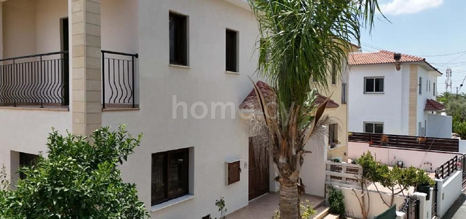 Casa semi independiente a la venta en Nicosia