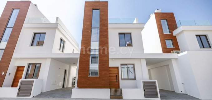 Link-detached house for sale in Larnaca