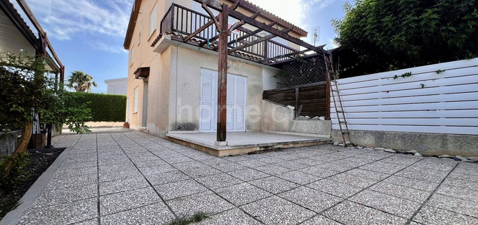 Maison mitoyenne à vendre à Larnaca