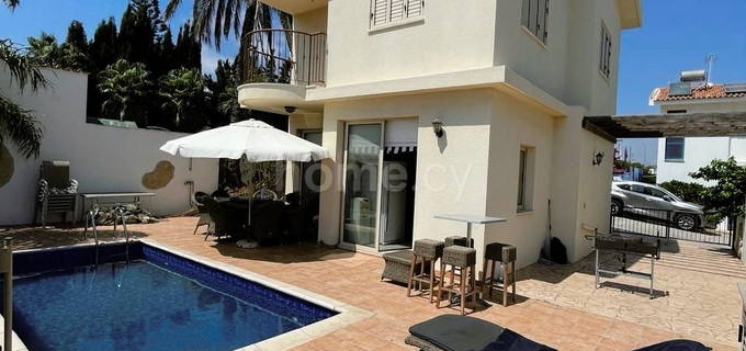 Villa for sale in Paralimni