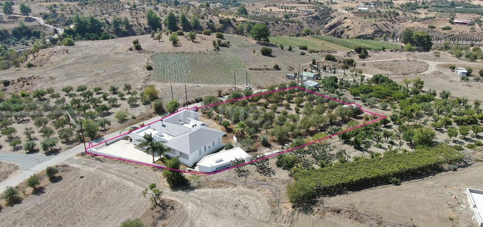 Villa in Nicosia zu verkaufen