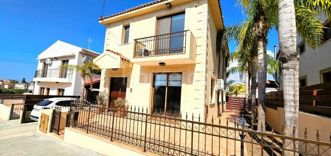 Villa à vendre à Limassol