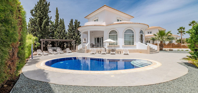 Villa till salu i Ayia Thekla