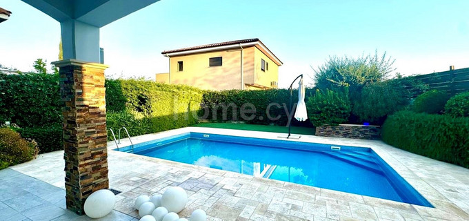 Villa à vendre à Limassol