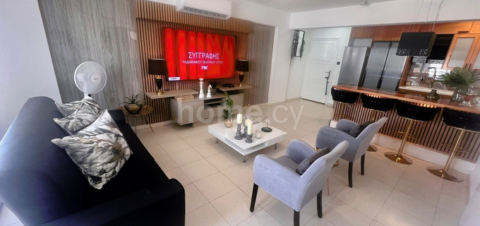 Apartamento en la planta superior a la venta en Larnaca