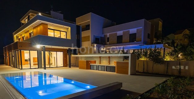 Villa for sale in Limassol