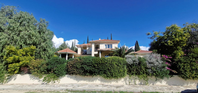 Villa à vendre à Limassol