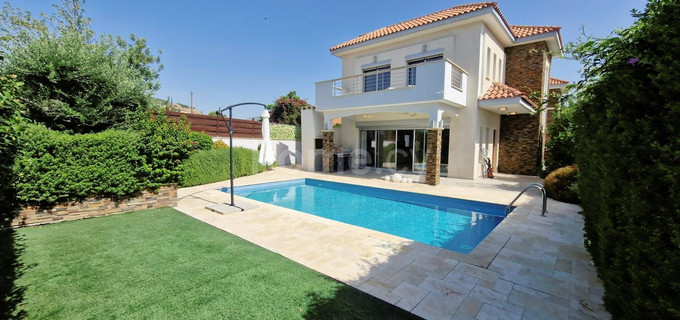 Villa à vendre à Limassol