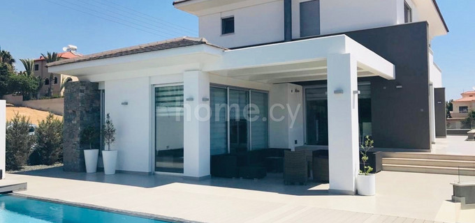 Villa to rent in Limassol