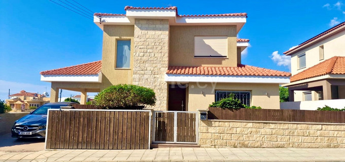 Villa for sale in Limassol