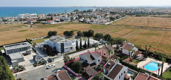 Villa in Larnaca zu verkaufen