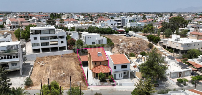 Villa in Nicosia zu verkaufen