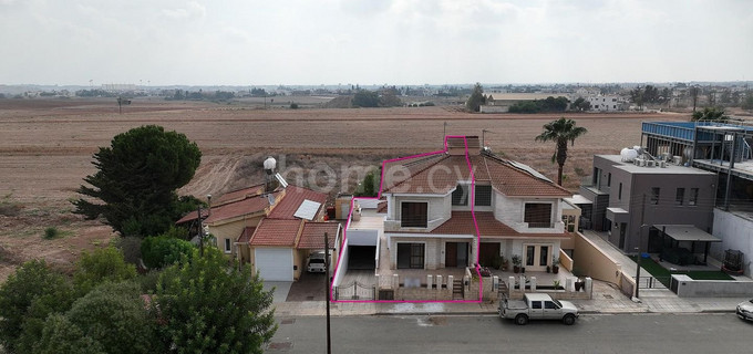 Villa in Nicosia zu verkaufen