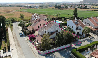 Villa in Larnaca zu verkaufen