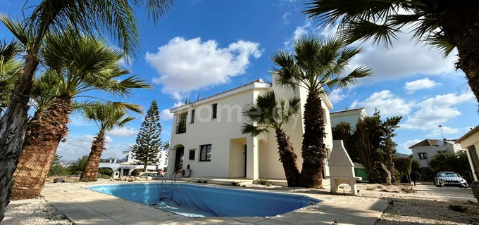 Villa in Paphos zu verkaufen