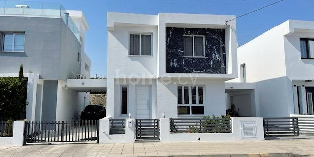 Villa for sale in Larnaca