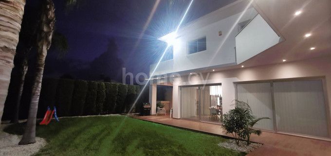 Villa in Nicosia zu verkaufen