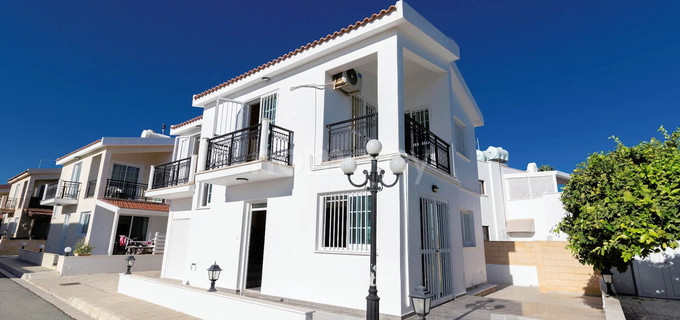 Villa in Larnaca zu verkaufen