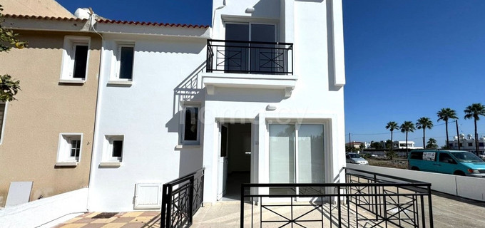 Maison en rangée à louer à Larnaca