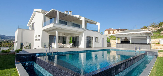 Villa to rent in Limassol